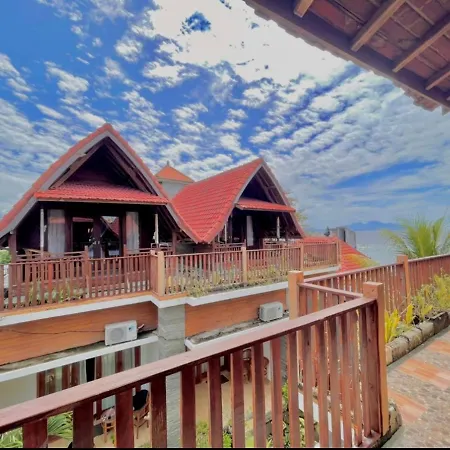 Ayu Laba Beach Villa And Resto